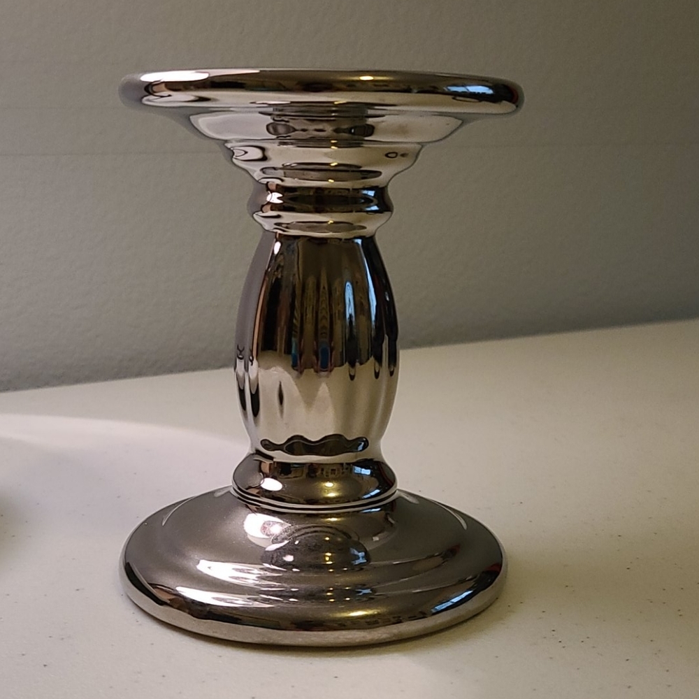 Candle holder